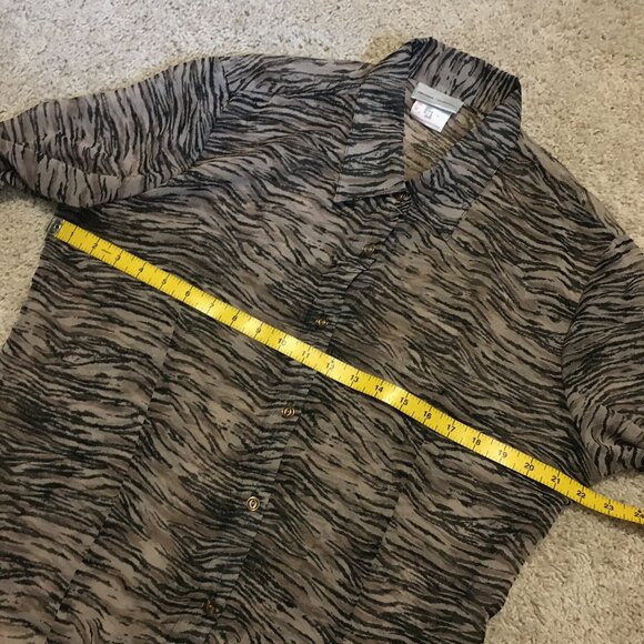 Made in Canada Sheer Animal Print Canadian Made Button Down Dress Shirt - Picture 12 of 16